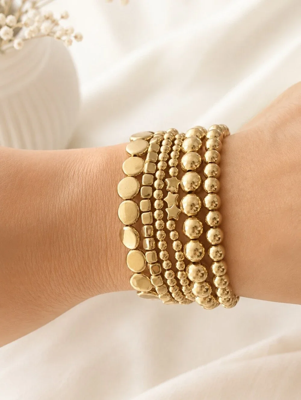 ⭐Stunning 6 Piece Gold Tone Beaded Bracelet Stack Stretch Layer Mix Match Set⭐